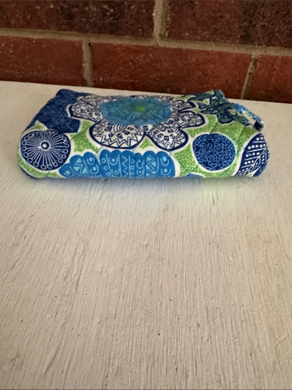 Vera Bradley Blue & Green Floral Doodle Daisy Quilted Small Cosmetic Pouch